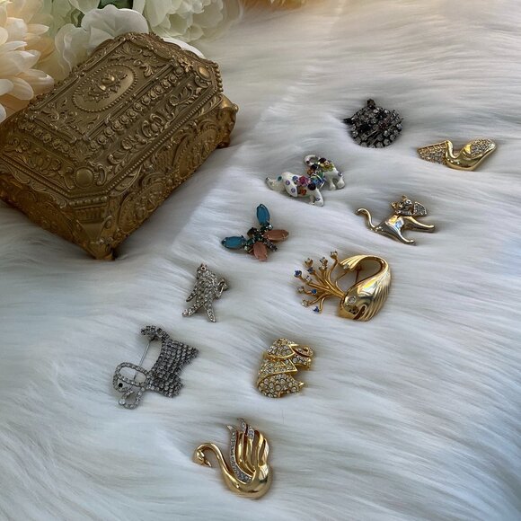 LOT/COLLECTION RHINESTONE ANIMAL BROOCHES (SWAROVSKI, VAN DELL, D’ORLAN,E PEARL) - Picture 1 of 16